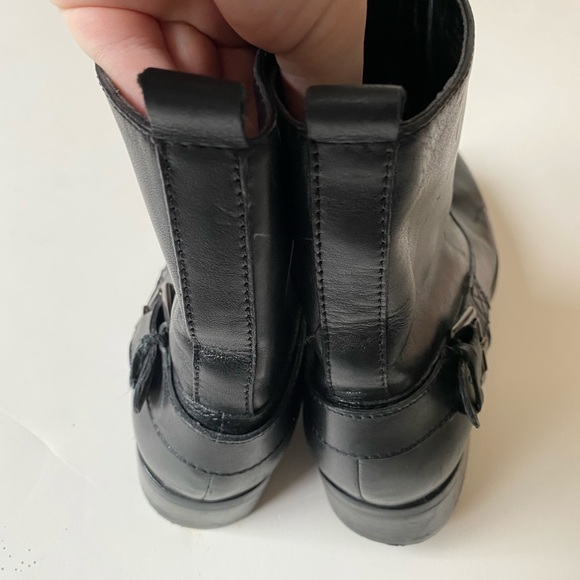 Marc Fisher Hetra Black Leather Belted Moto Ankle Boots - Picture 11 of 15